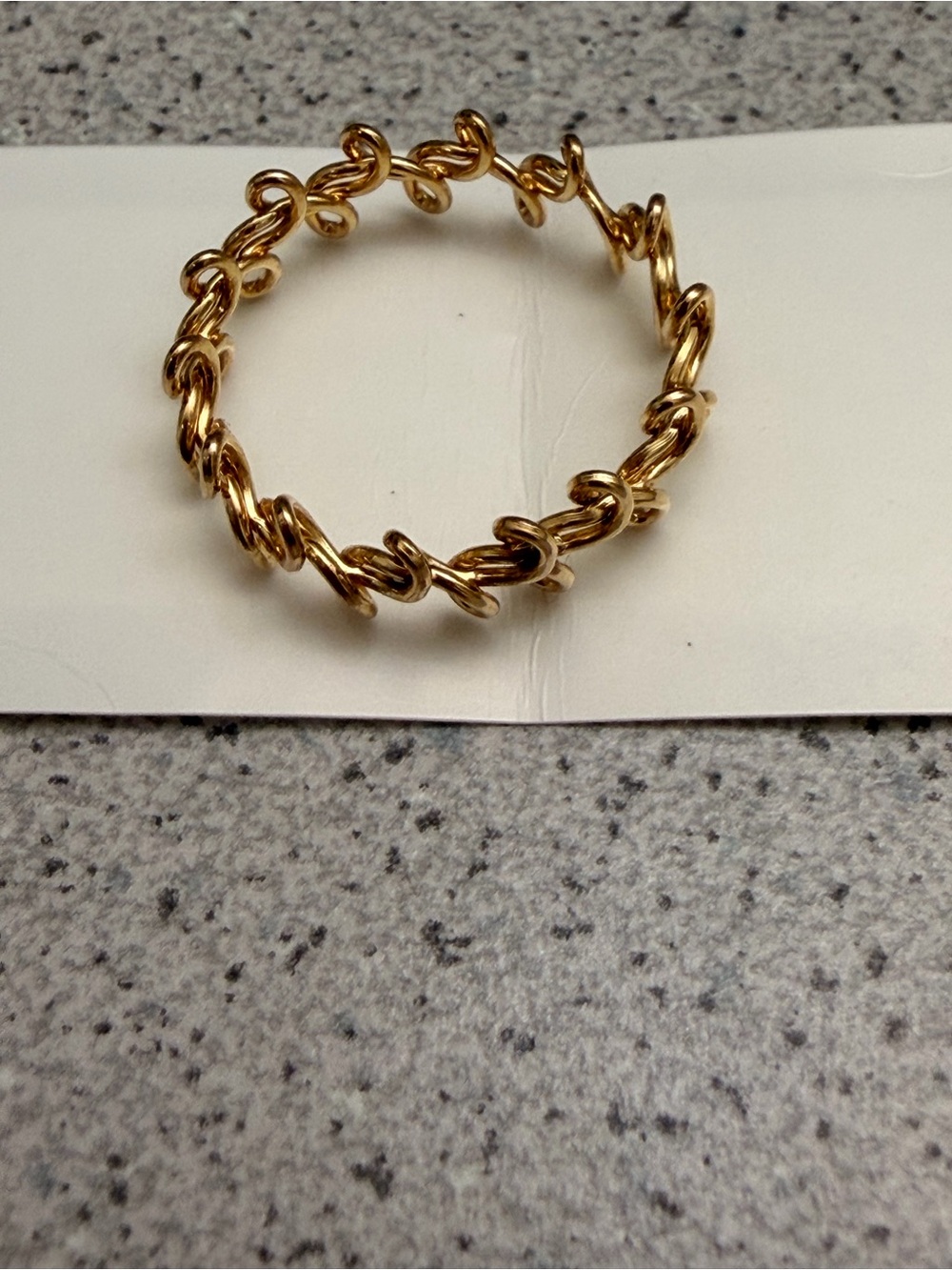 Gold Twisted Link Women's Ring - Elegant Spiral Band